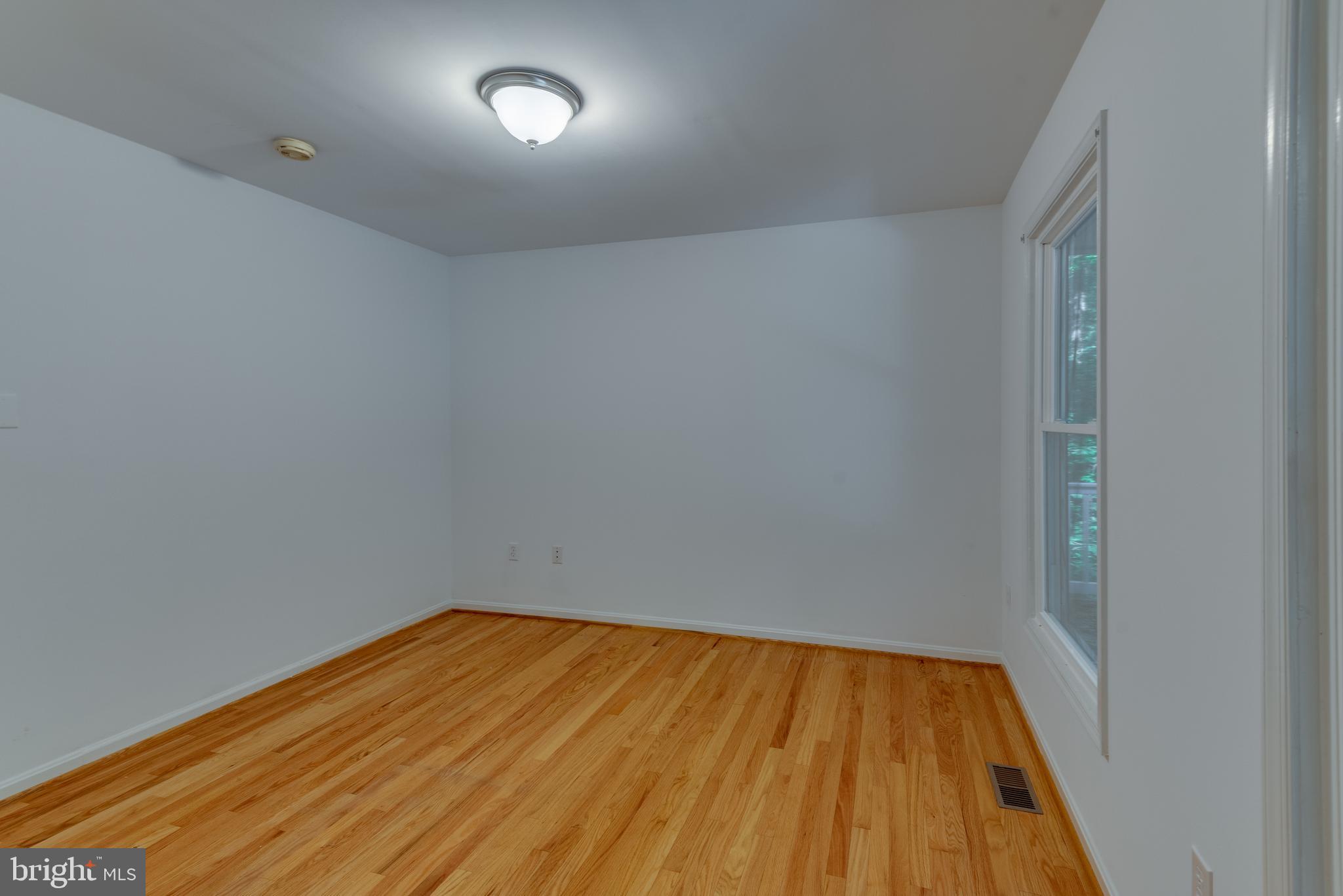 WHITE SANDS - Residential Lease