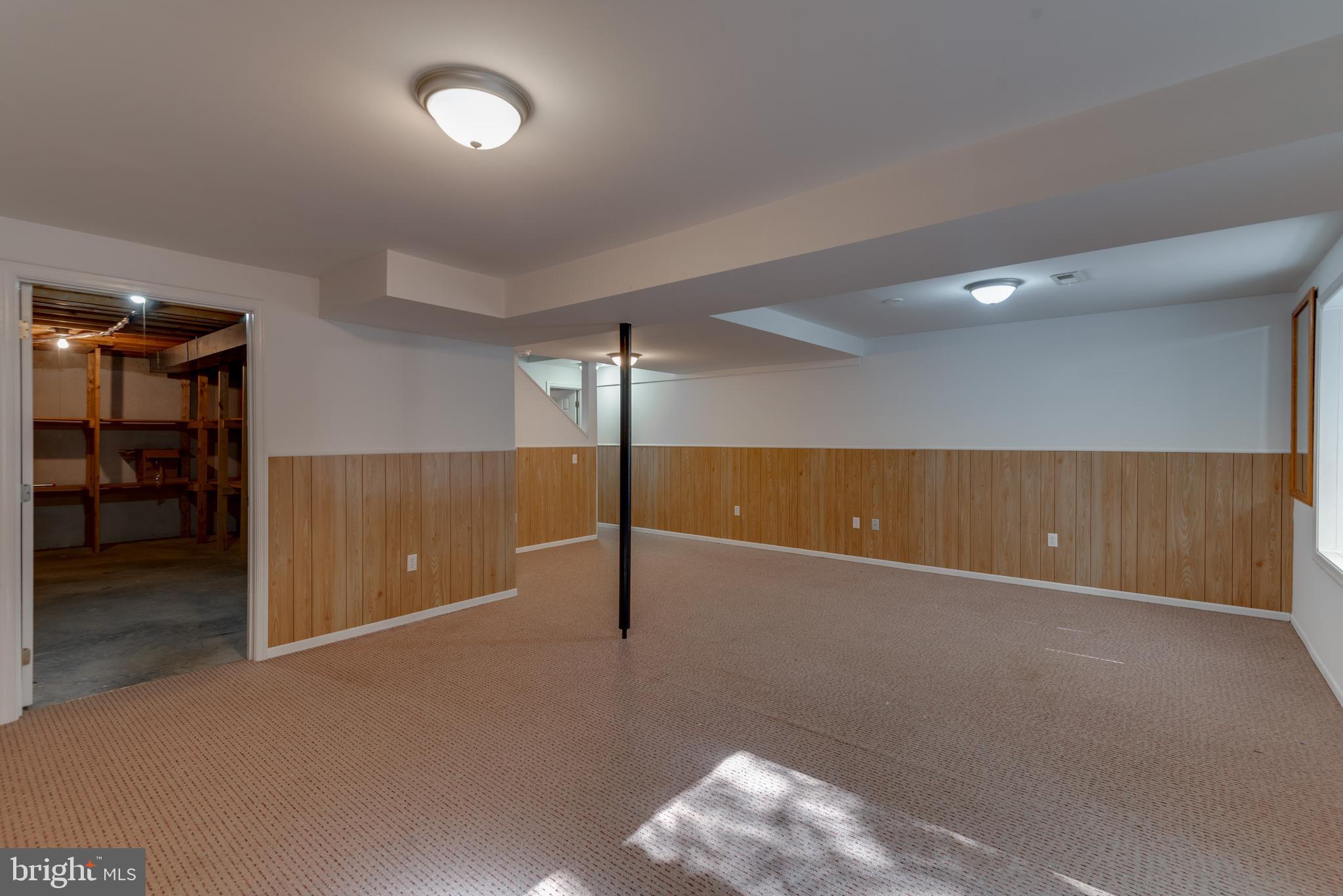 WHITE SANDS - Residential Lease