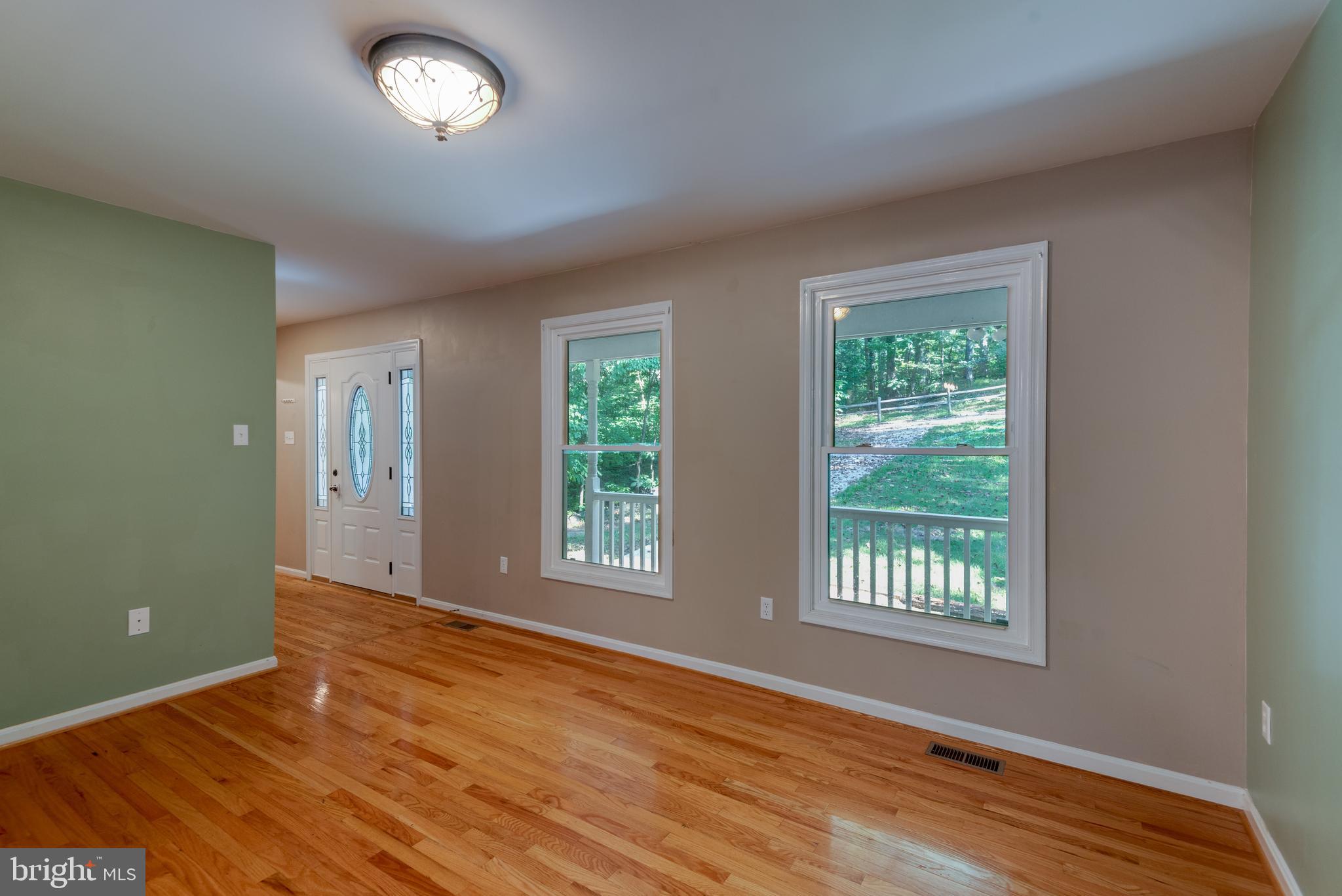 WHITE SANDS - Residential Lease