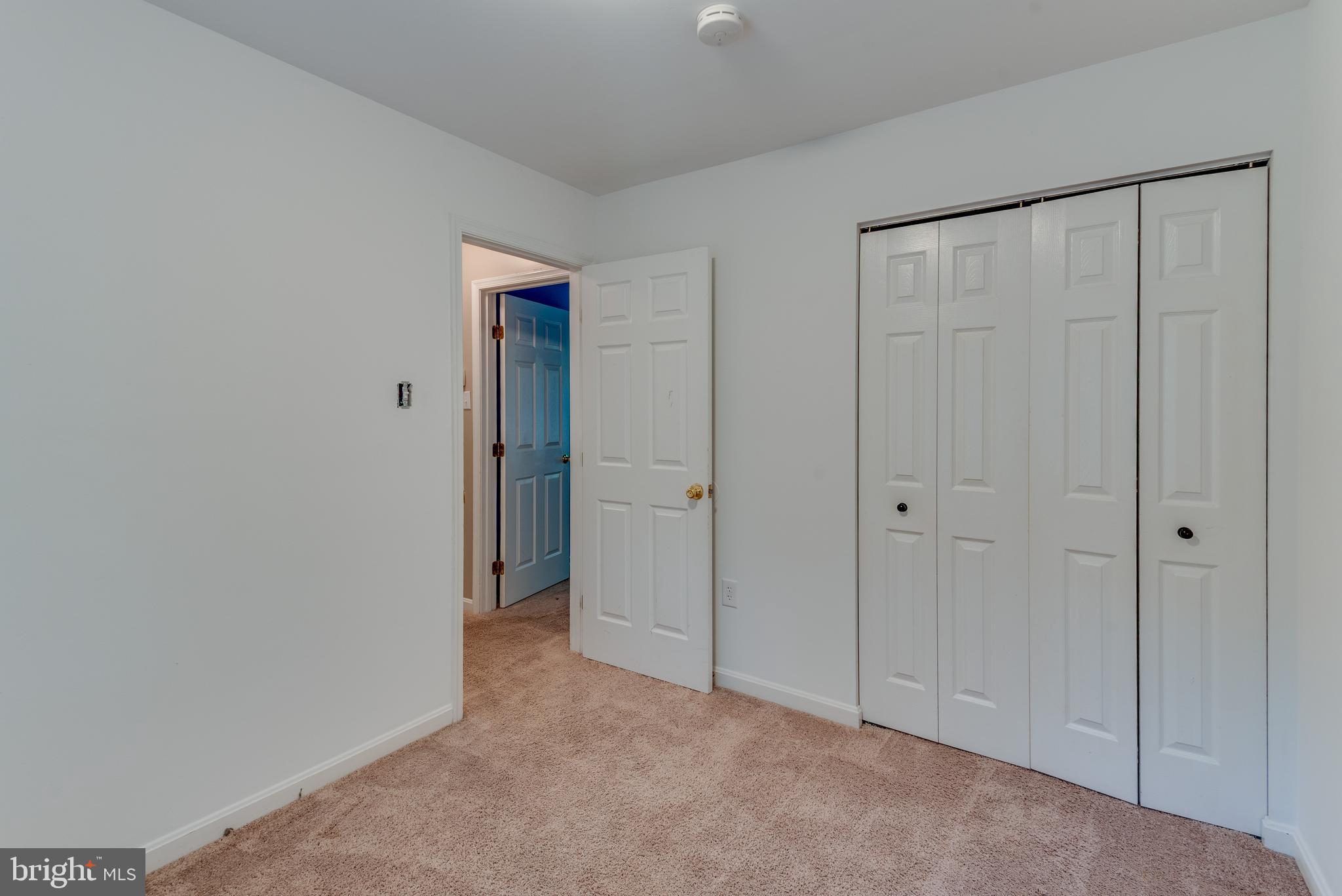 WHITE SANDS - Residential Lease