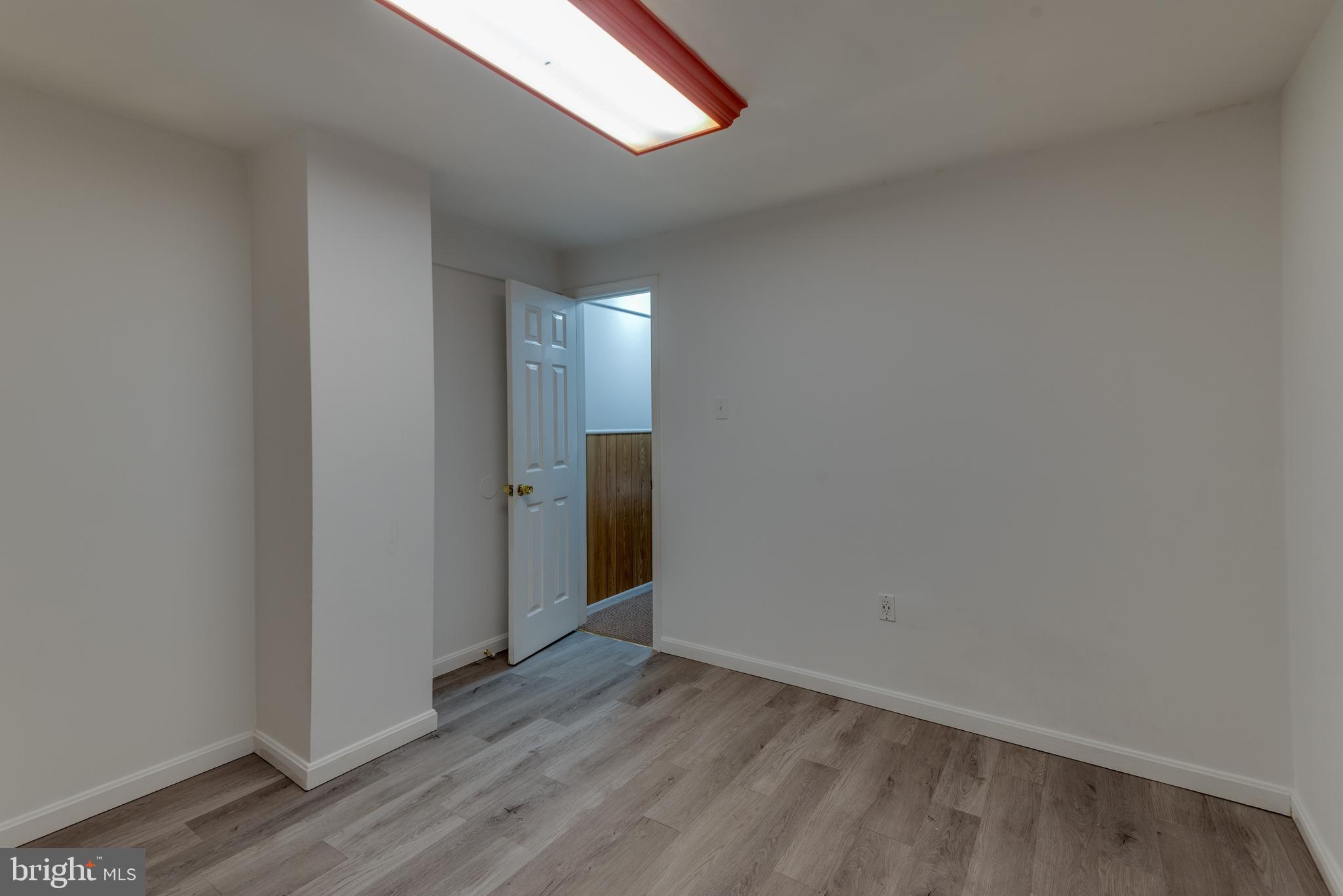 WHITE SANDS - Residential Lease