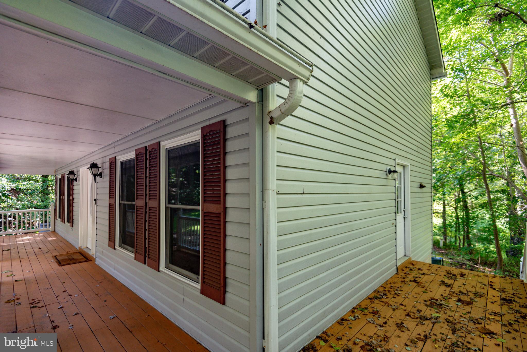 WHITE SANDS - Residential Lease