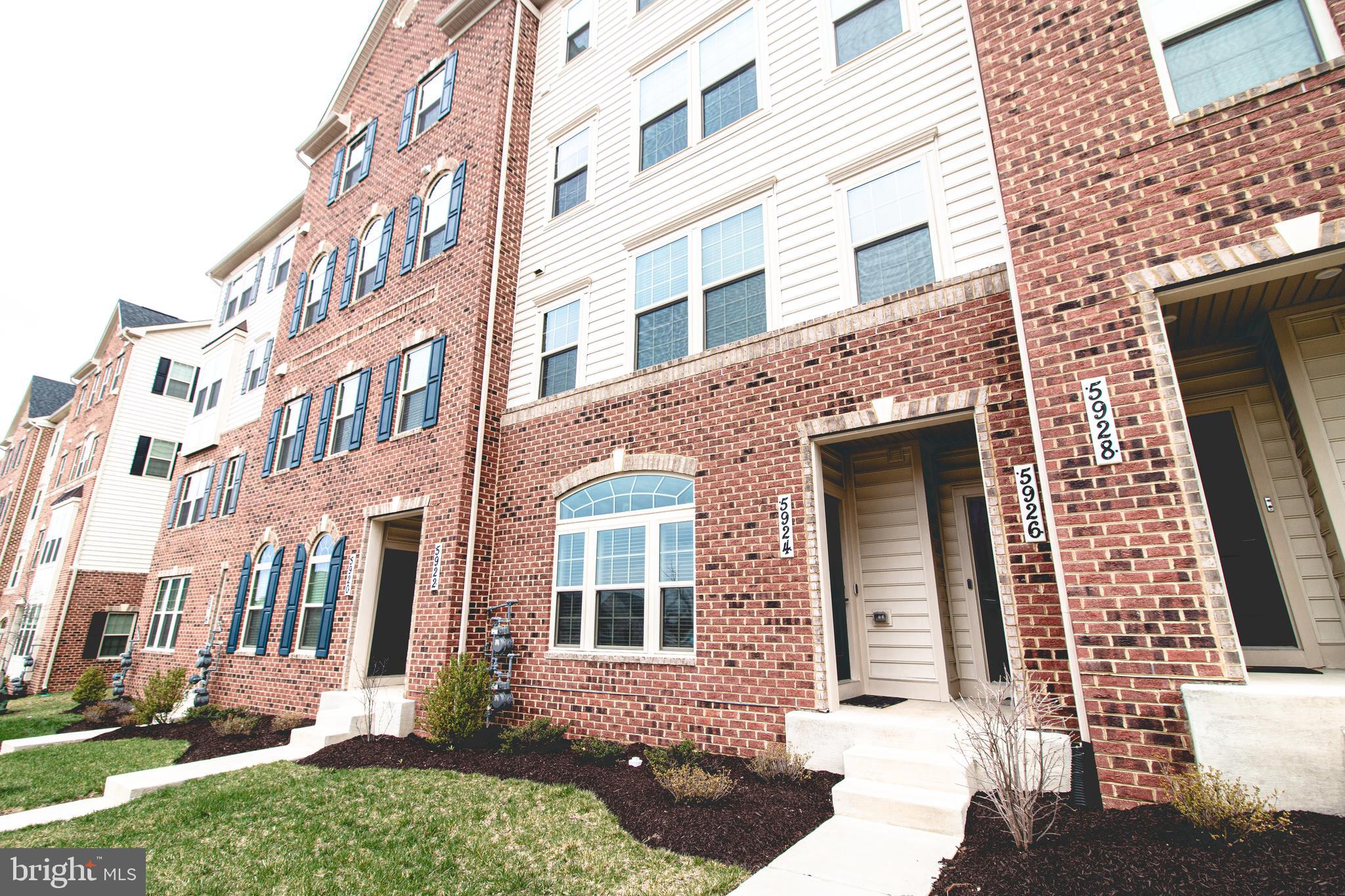 OAKDALE VILLAGE - Residential Lease