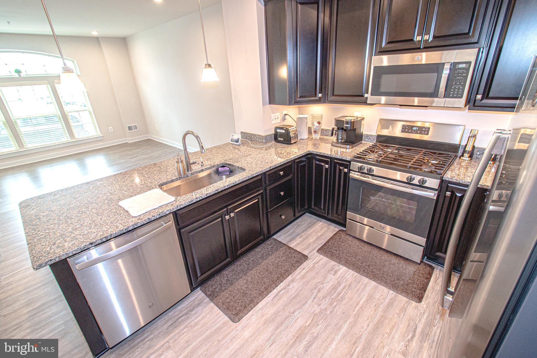 OAKDALE VILLAGE - Residential Lease