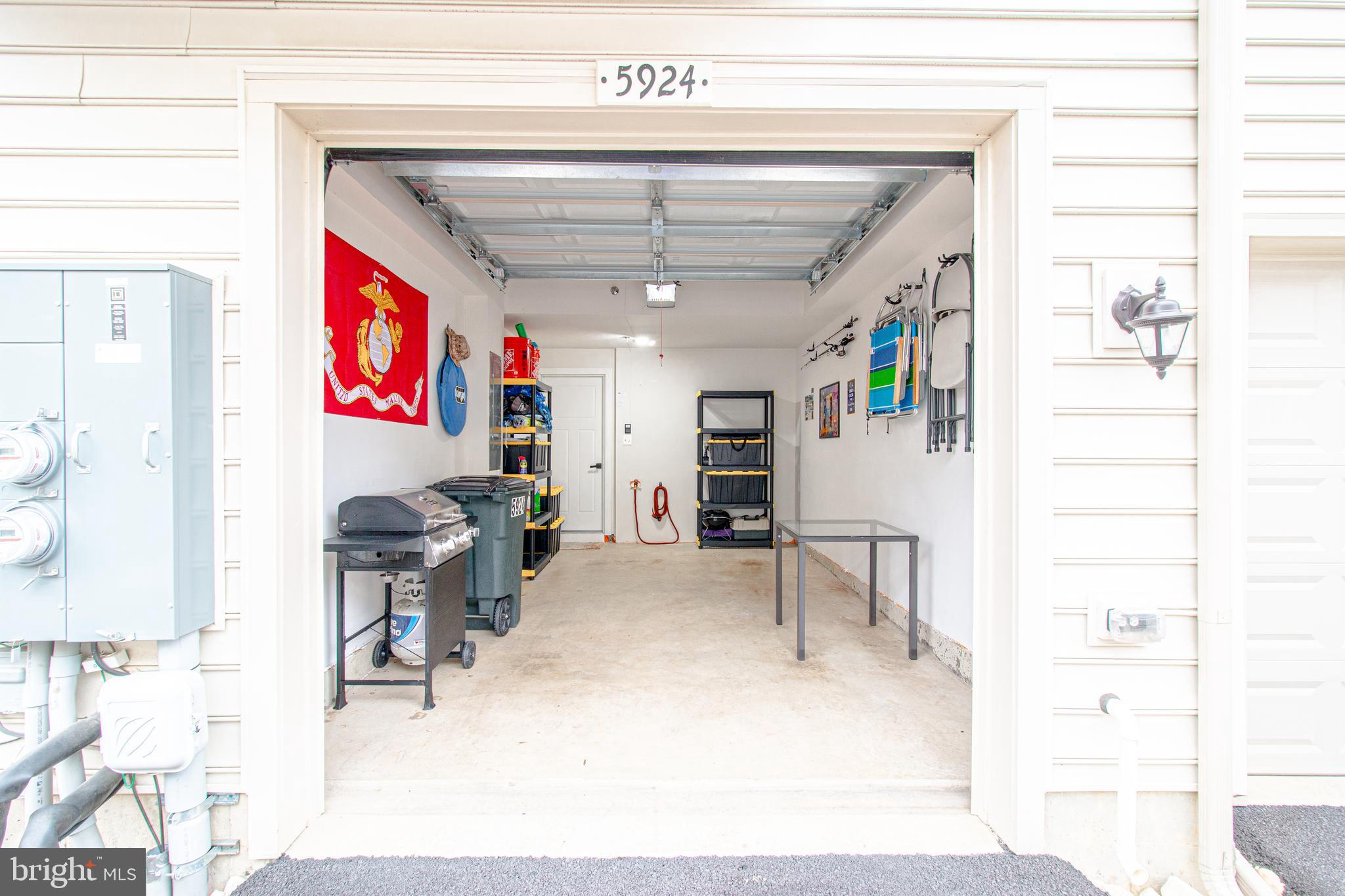 OAKDALE VILLAGE - Residential Lease