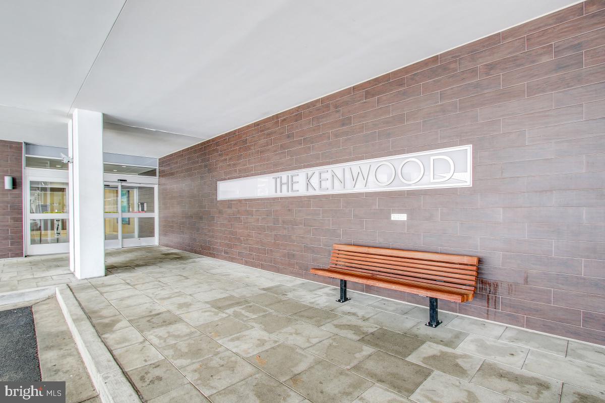THE KENWOOD - Residential Lease
