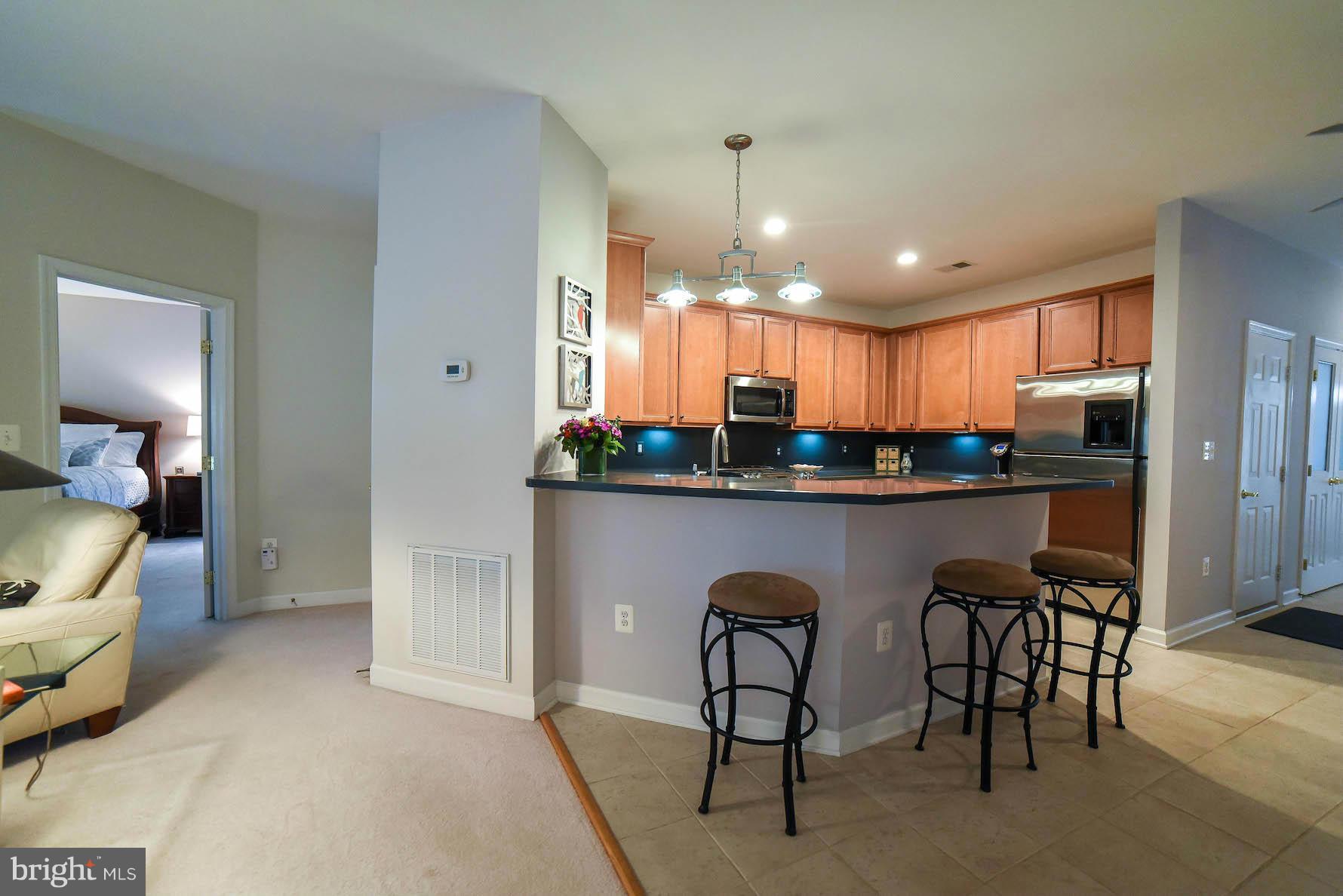 MARINERS COVE - Residential