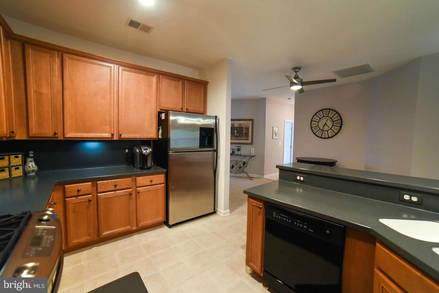 MARINERS COVE - Residential