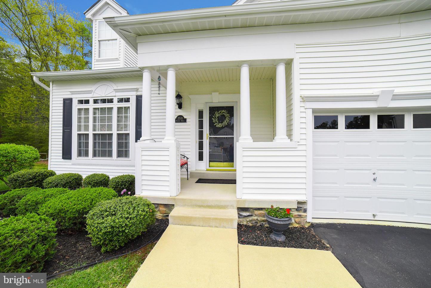 MARINERS COVE - Residential