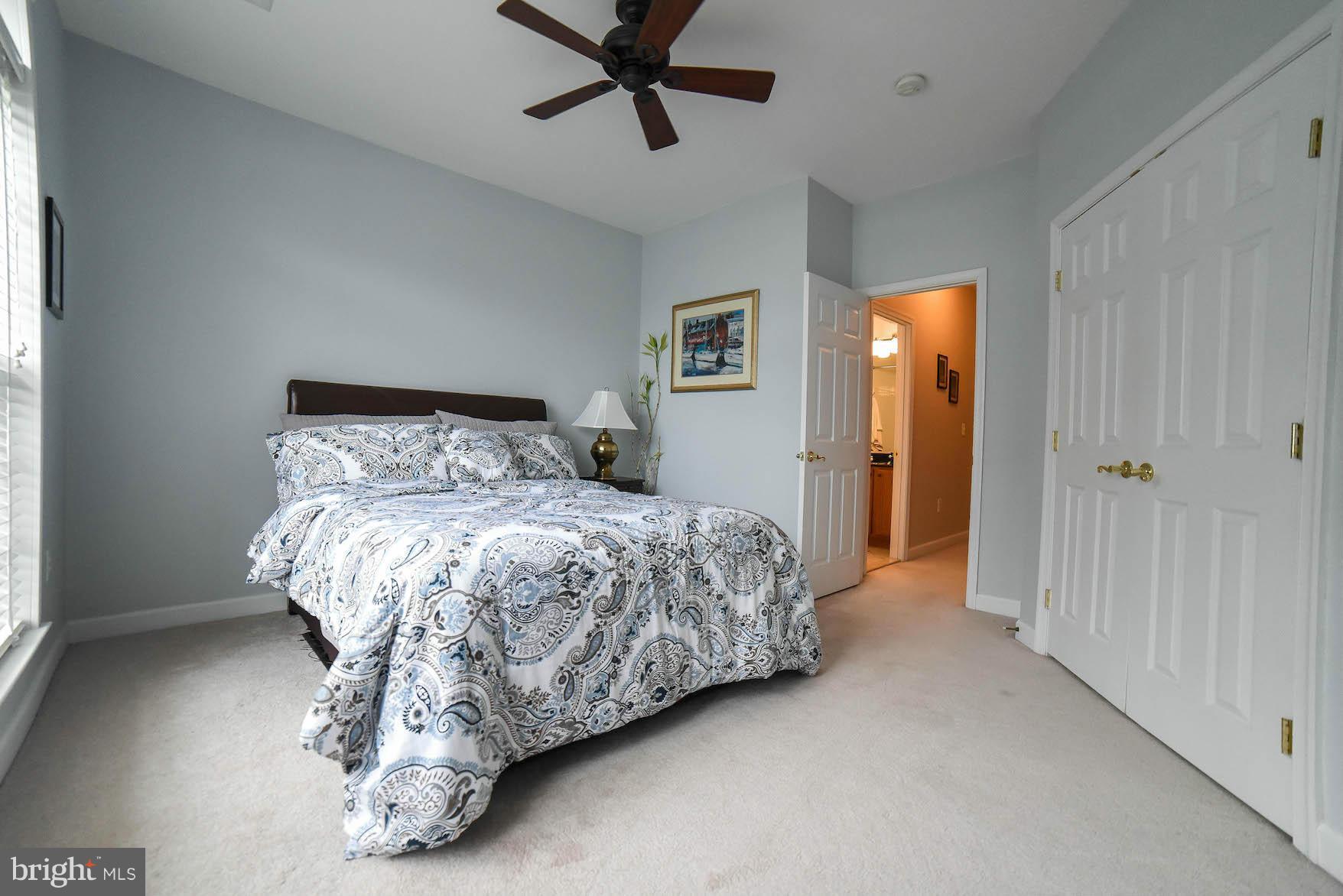 MARINERS COVE - Residential