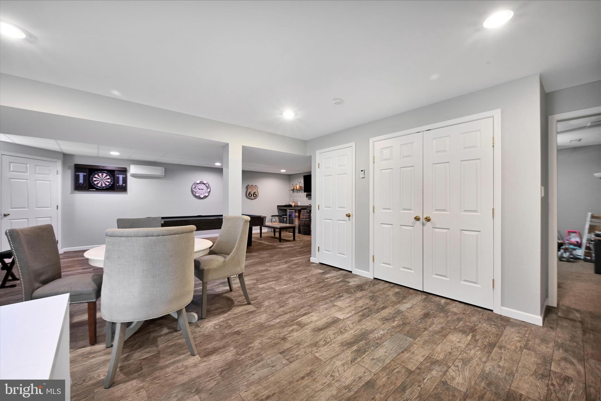 VICTORIAS POND - Residential