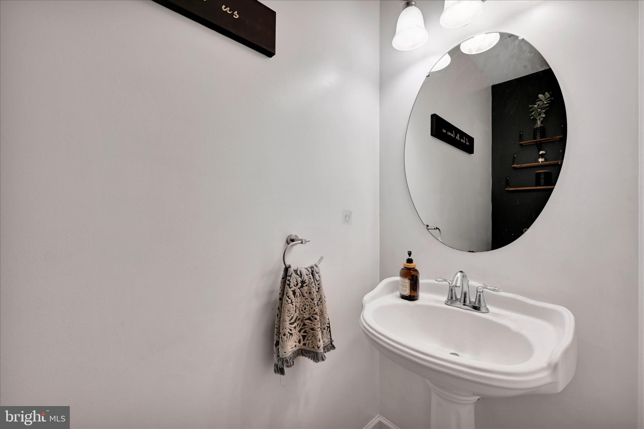 VICTORIAS POND - Residential