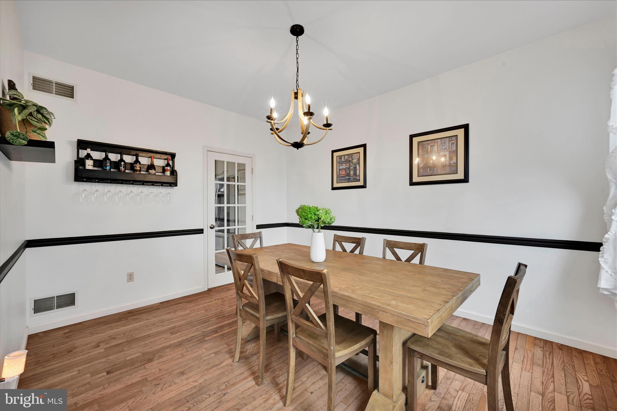 VICTORIAS POND - Residential