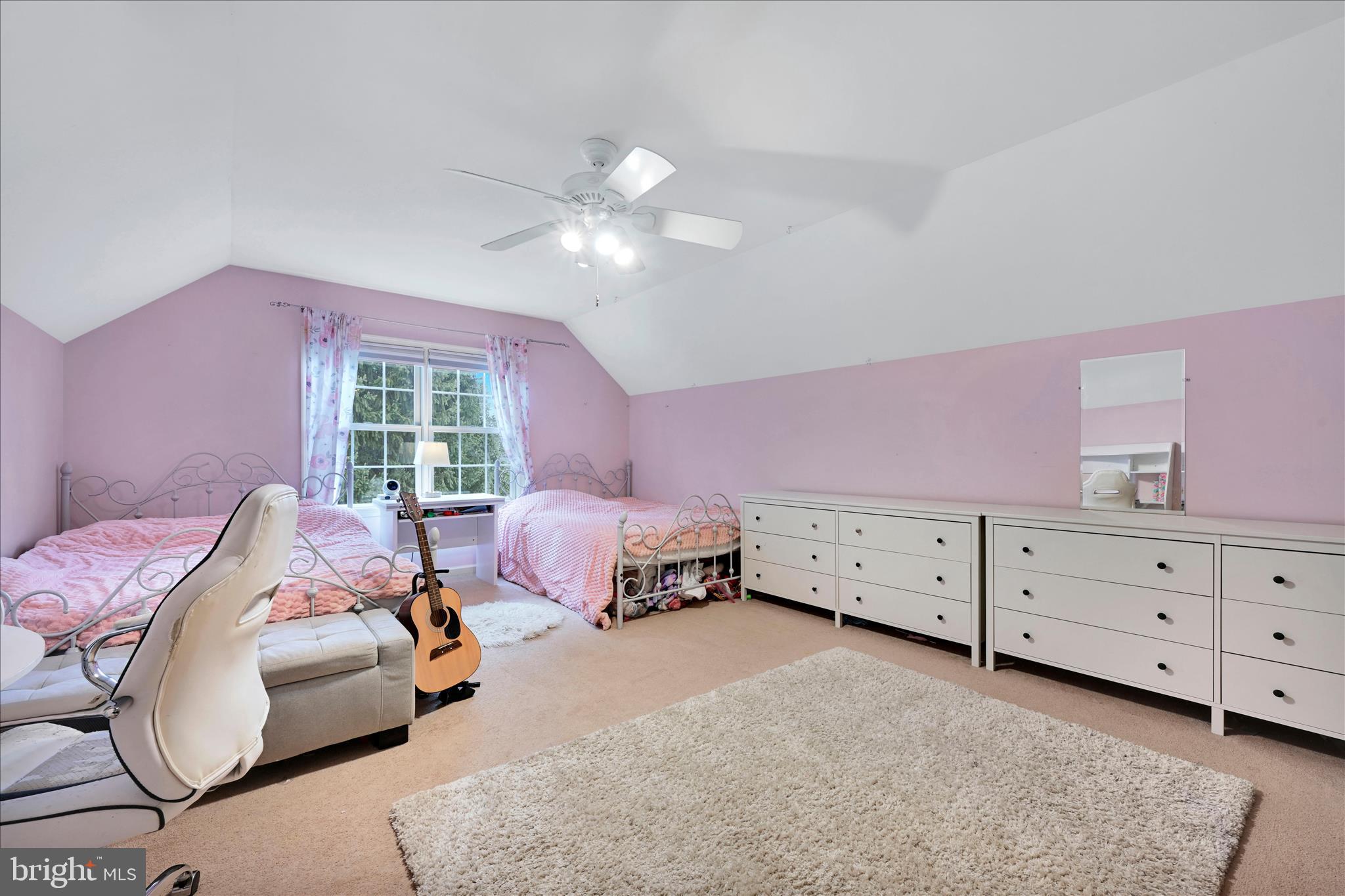 VICTORIAS POND - Residential