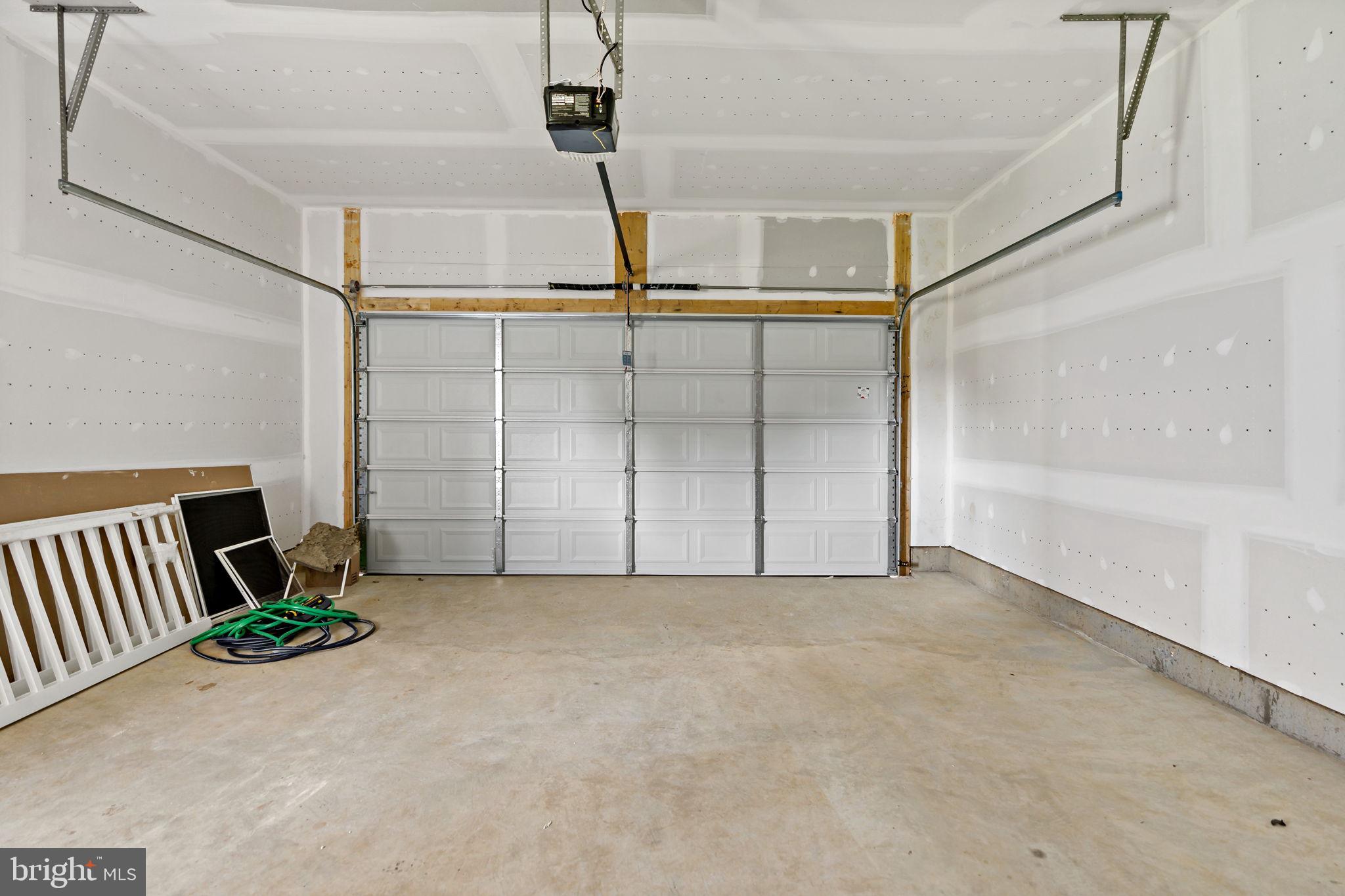 HUNTFIELD - Residential