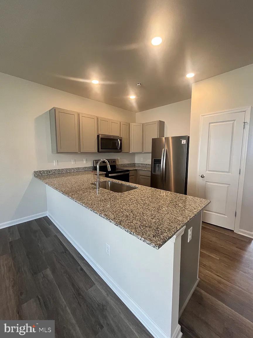 VALLEY VIEW - Residential Lease