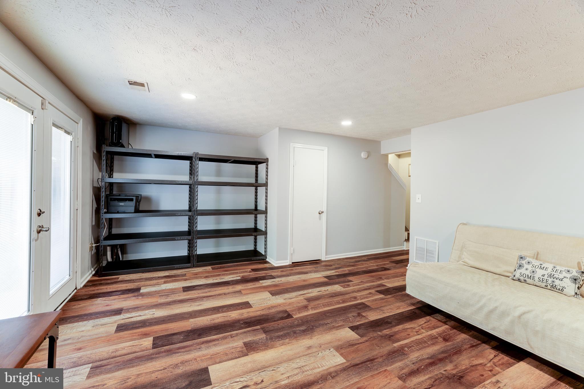 VAN DORN VILLAGE - Residential