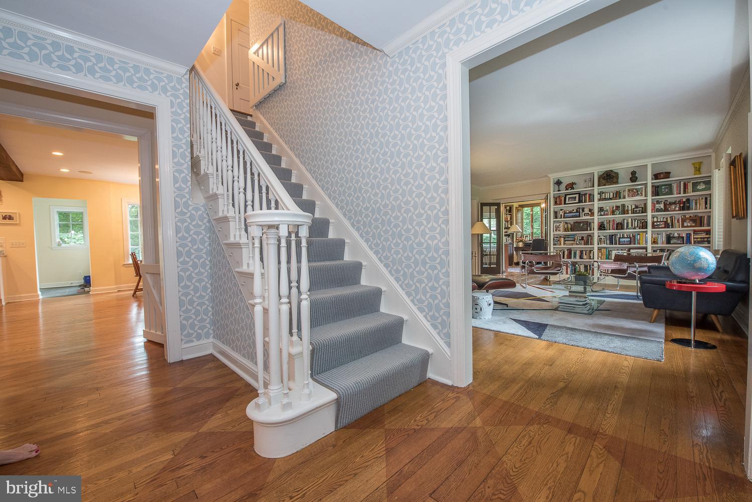 ASHWOOD MANOR - Residential Lease