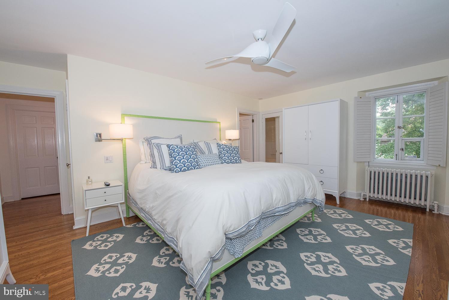 ASHWOOD MANOR - Residential Lease