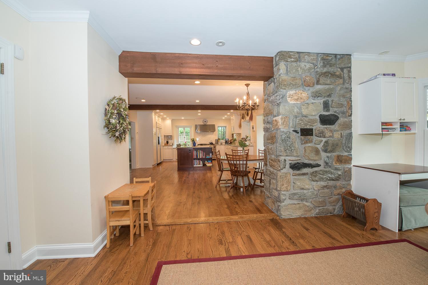 ASHWOOD MANOR - Residential Lease