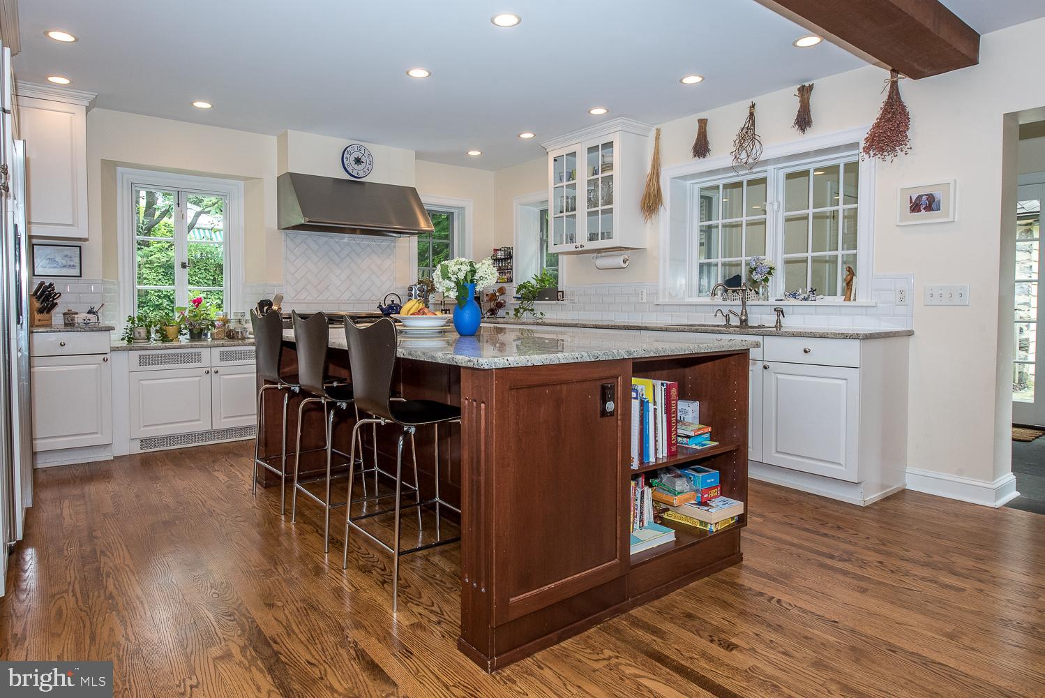 ASHWOOD MANOR - Residential Lease
