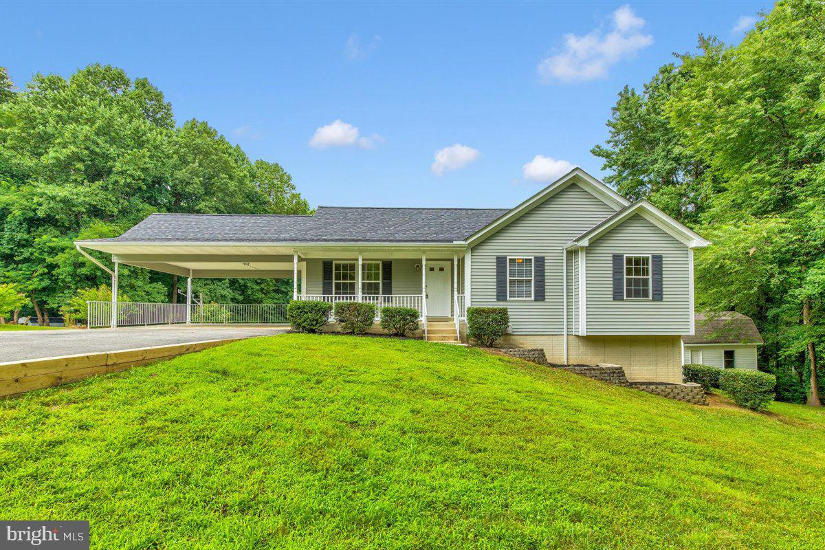 BEAUTIFUL RAMBLER WITH TWO FINISHED LEVELS. BEAUTIFUL HARDWOOD FLOORS ON THE UPPER LEVEL! LOWER LEVEL HAS A FAMILY ROOM WITH A FANTASTIC BAR AND A FULL BATH WITH A SPA! LARGE 2 CAR CARPORT! MINIMUM CREDIT SCORE 675. PETS ON A CASE BY CASE BASIS. MINIMUM TWO YEAR LEASE.