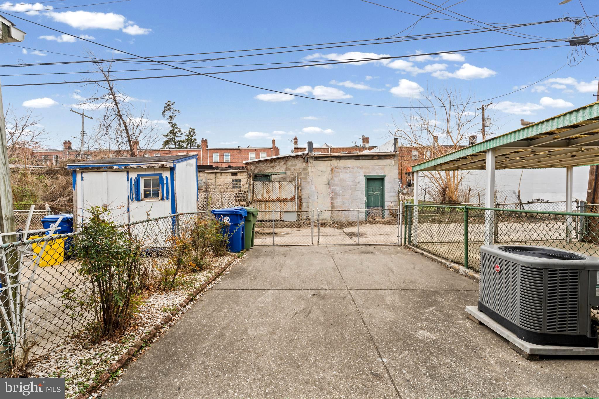 GREEKTOWN - Residential