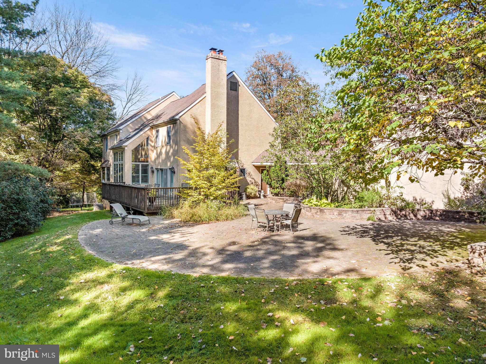 GLADWYNE - Residential