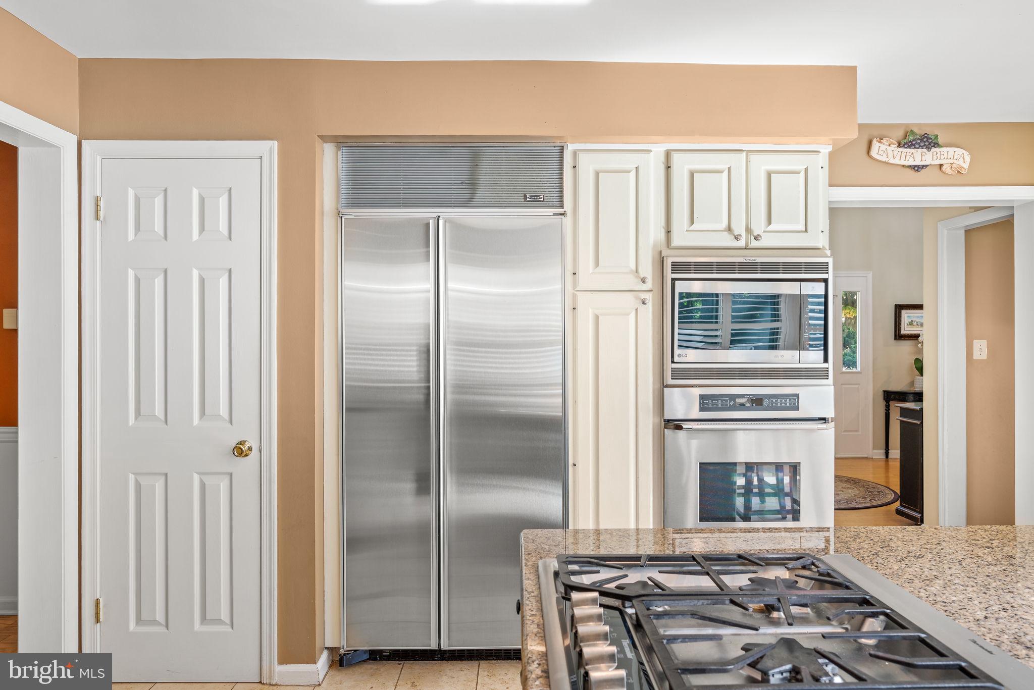 GLADWYNE - Residential