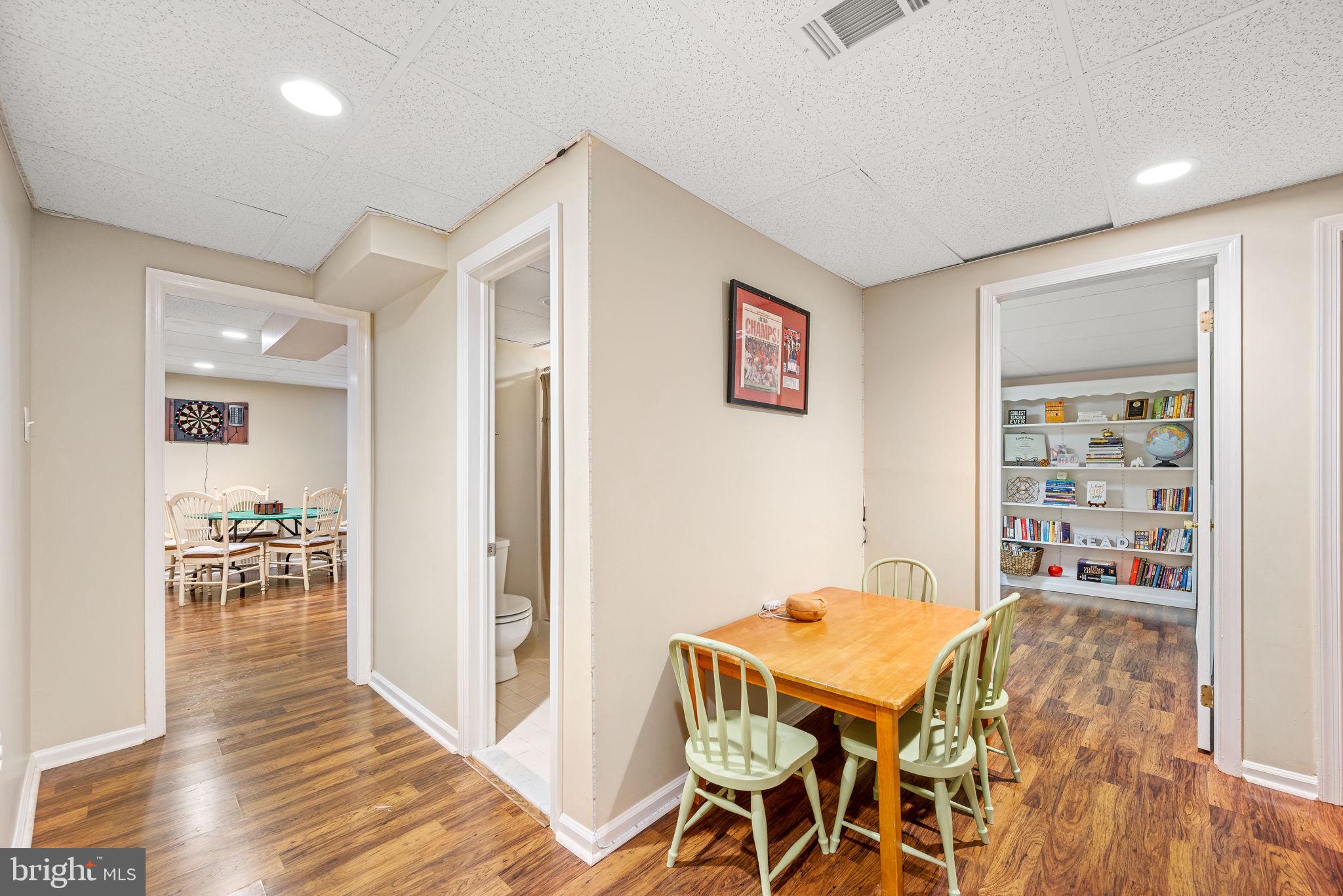 GLADWYNE - Residential