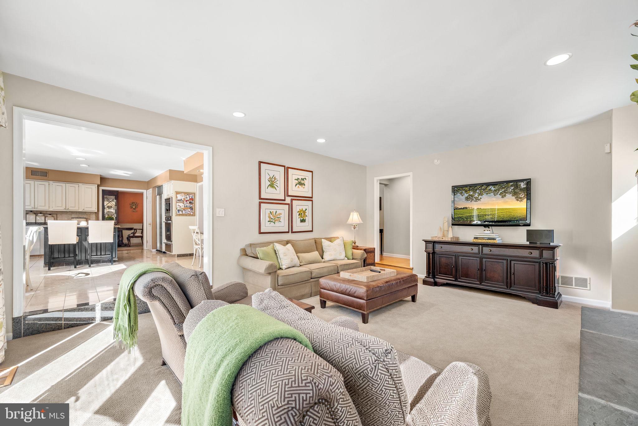 GLADWYNE - Residential