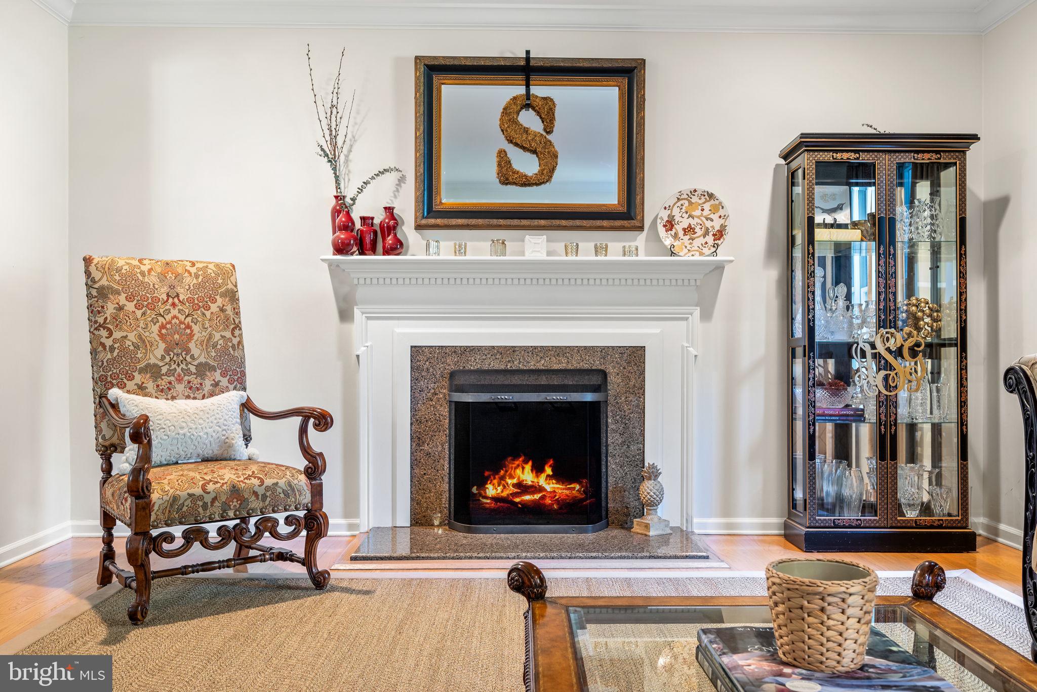 GLADWYNE - Residential