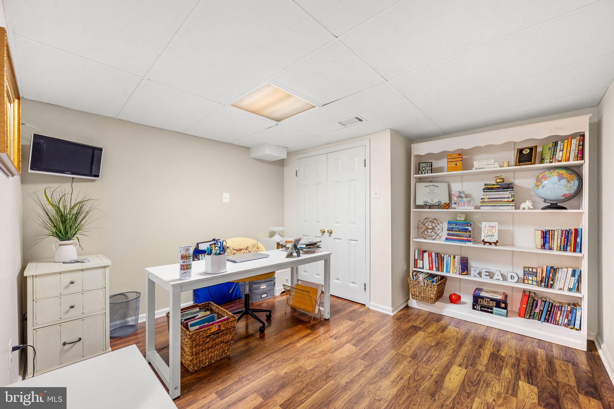 GLADWYNE - Residential