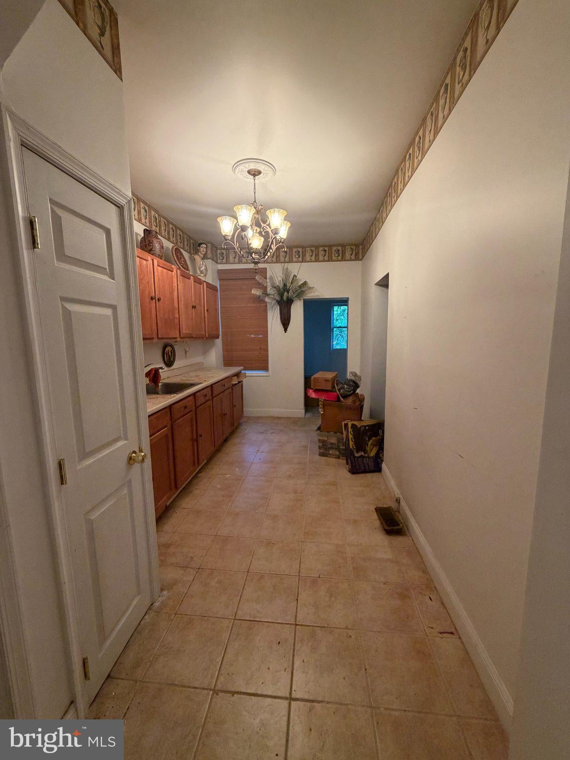 2519 LOYOLA SOUTHWAY