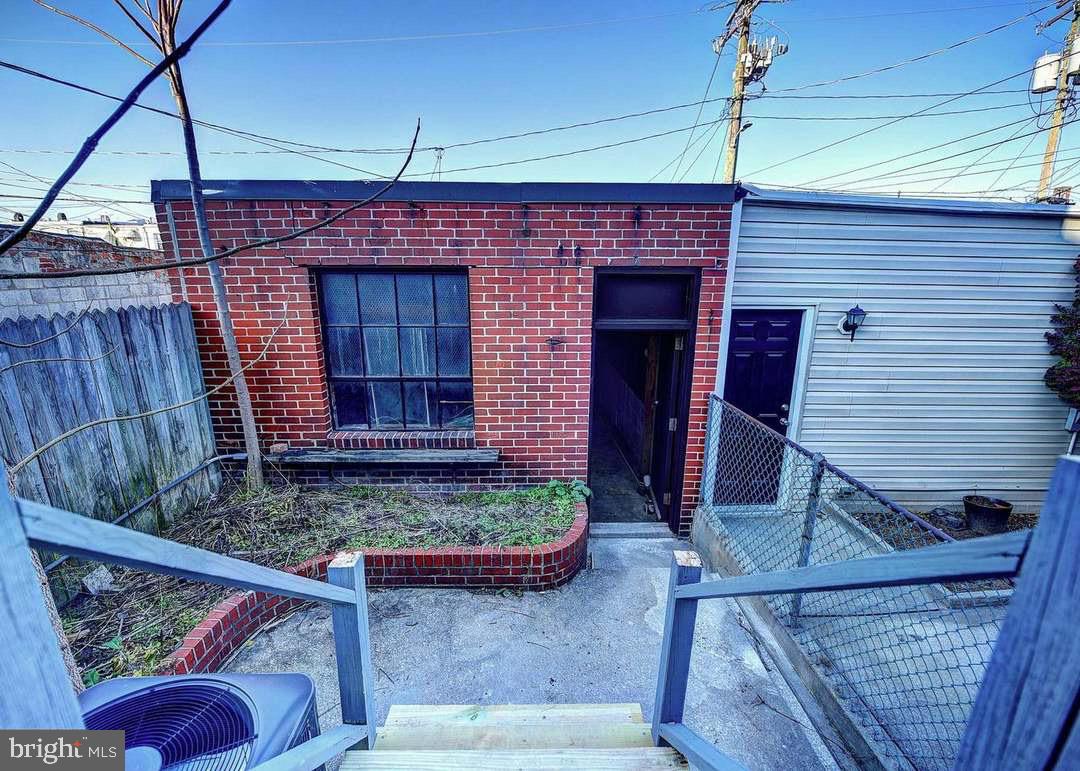 BALTIMORE HIGHLANDS - Residential