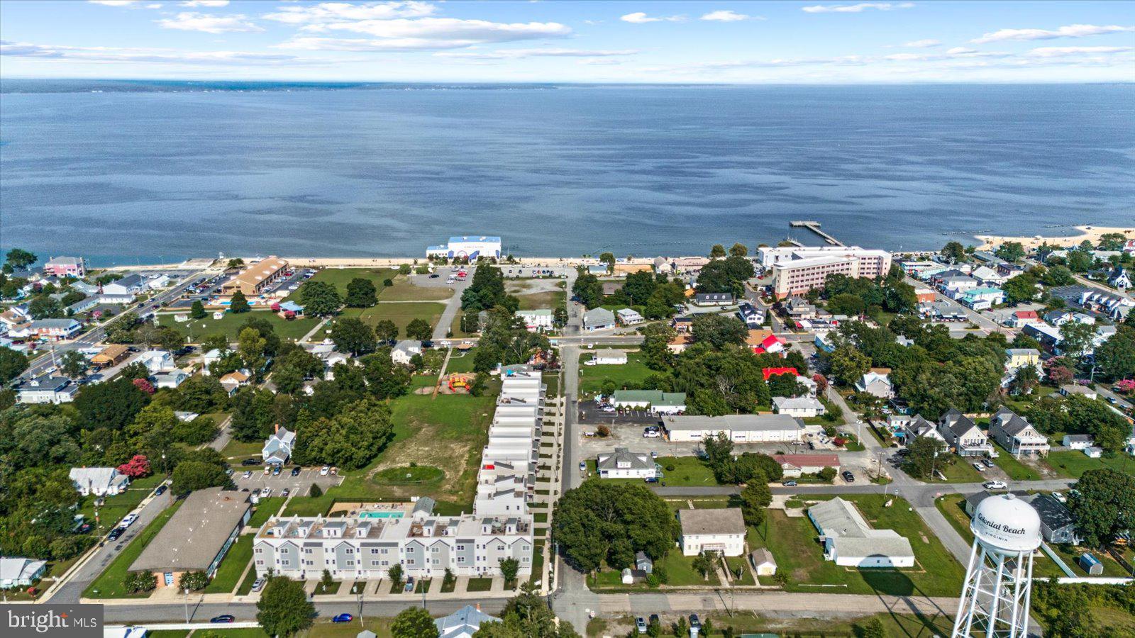 COLONIAL BEACH - Residential