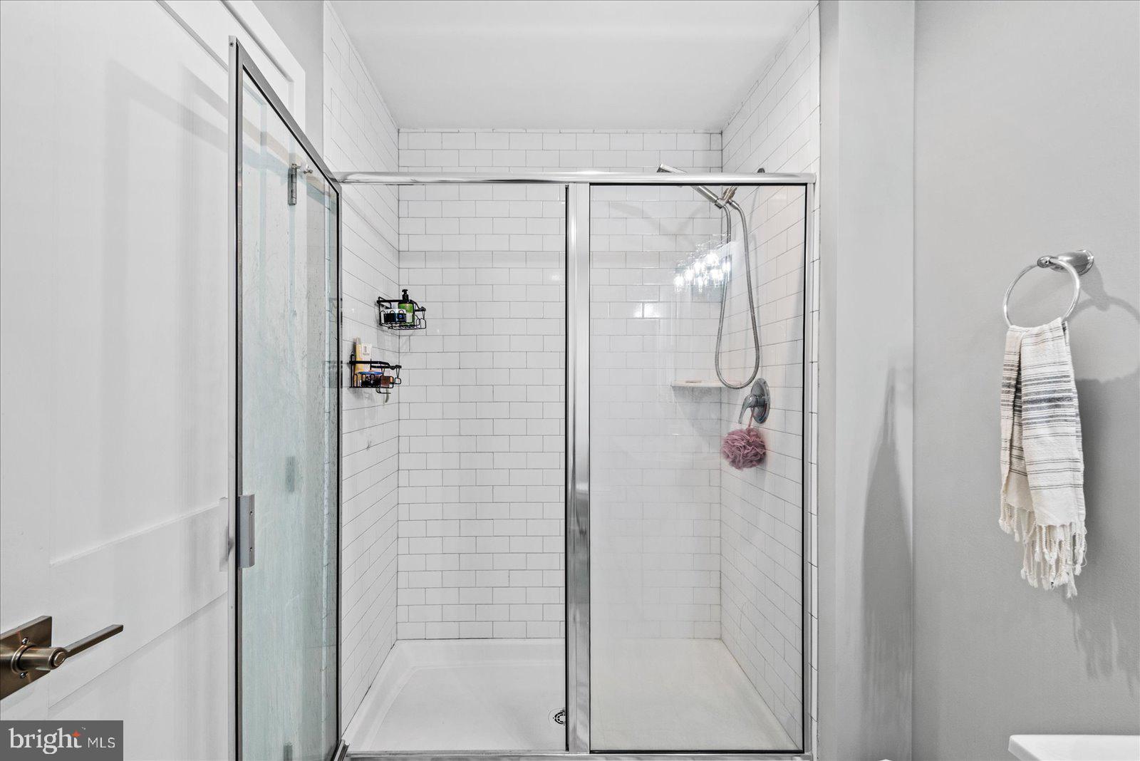 COLONIAL BEACH - Residential