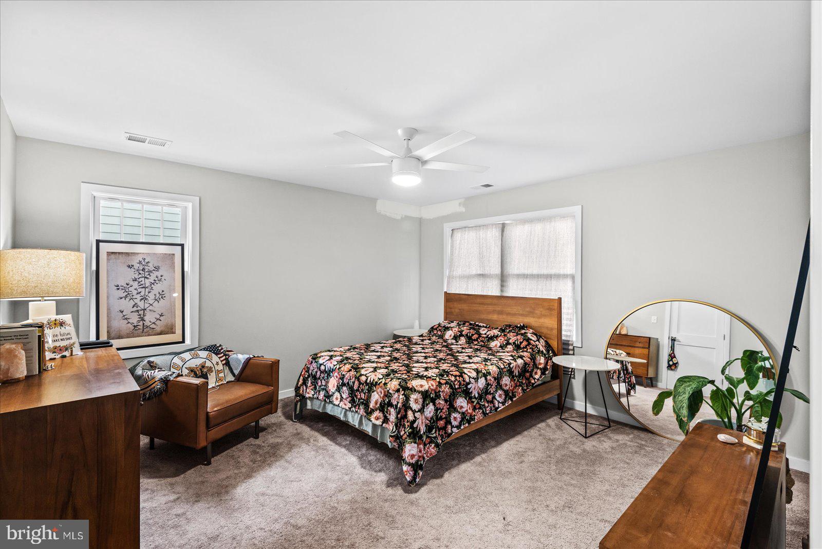 COLONIAL BEACH - Residential