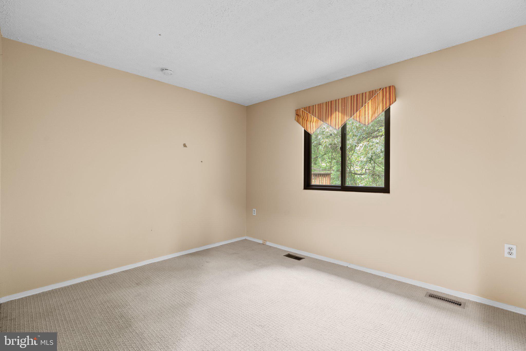 ULMSTEAD GARDENS - Residential