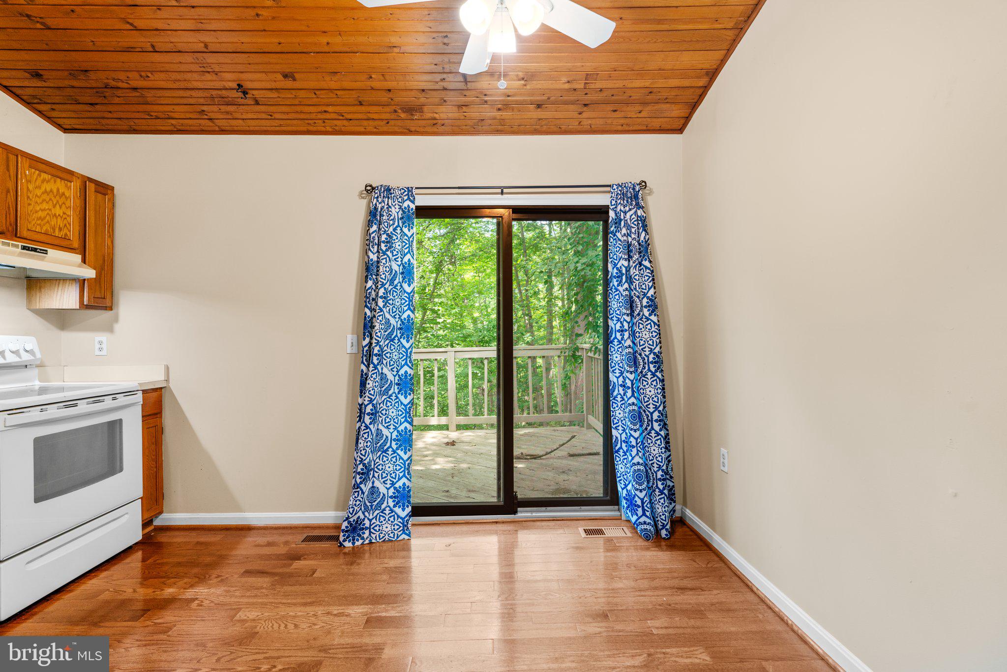 ULMSTEAD GARDENS - Residential