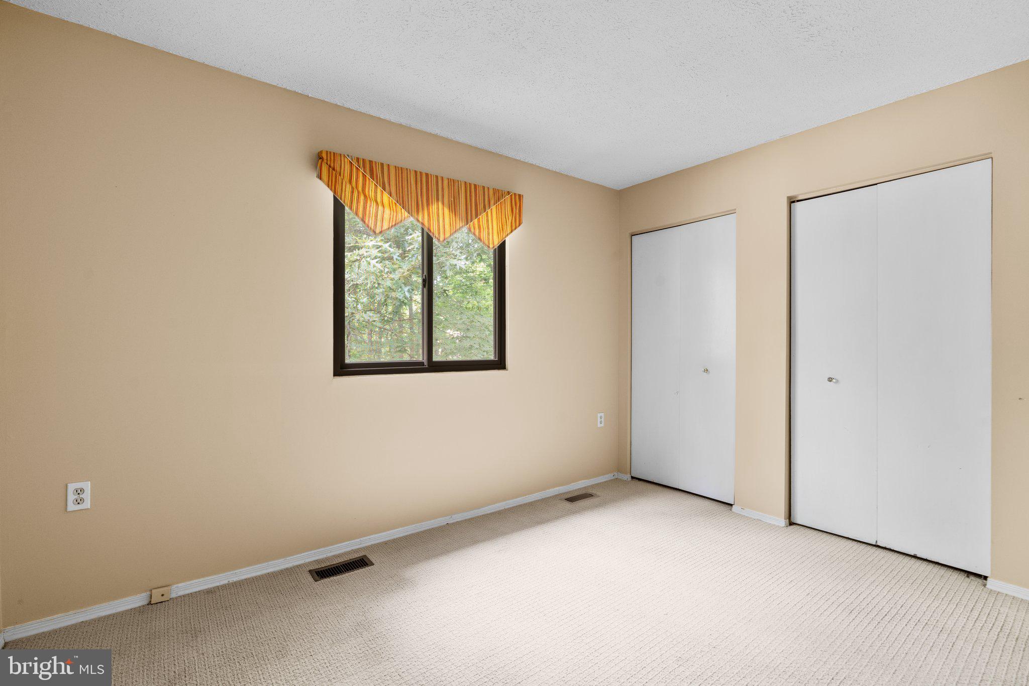 ULMSTEAD GARDENS - Residential