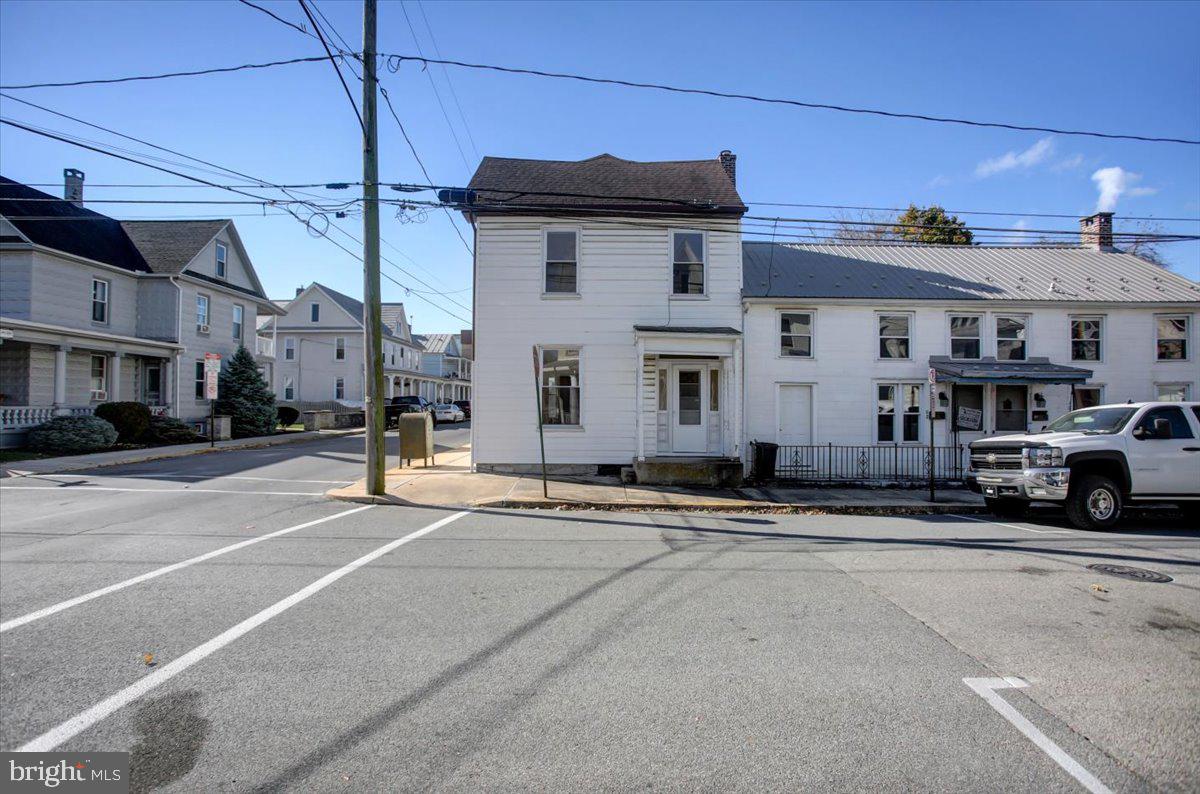 Welcome to 100 N Penn St, this home features four bedrooms, is located in the borough and has off street parking! This property could be a primary residence or an investment home. Schedule your showing today to see the potential this home can offer with a little TLC!