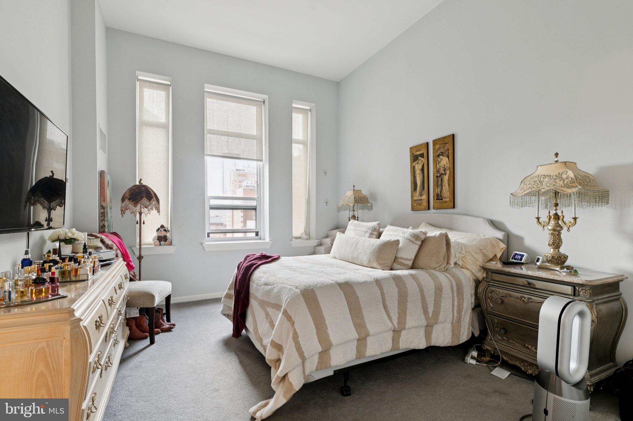 AVENUE OF THE ARTS - Residential