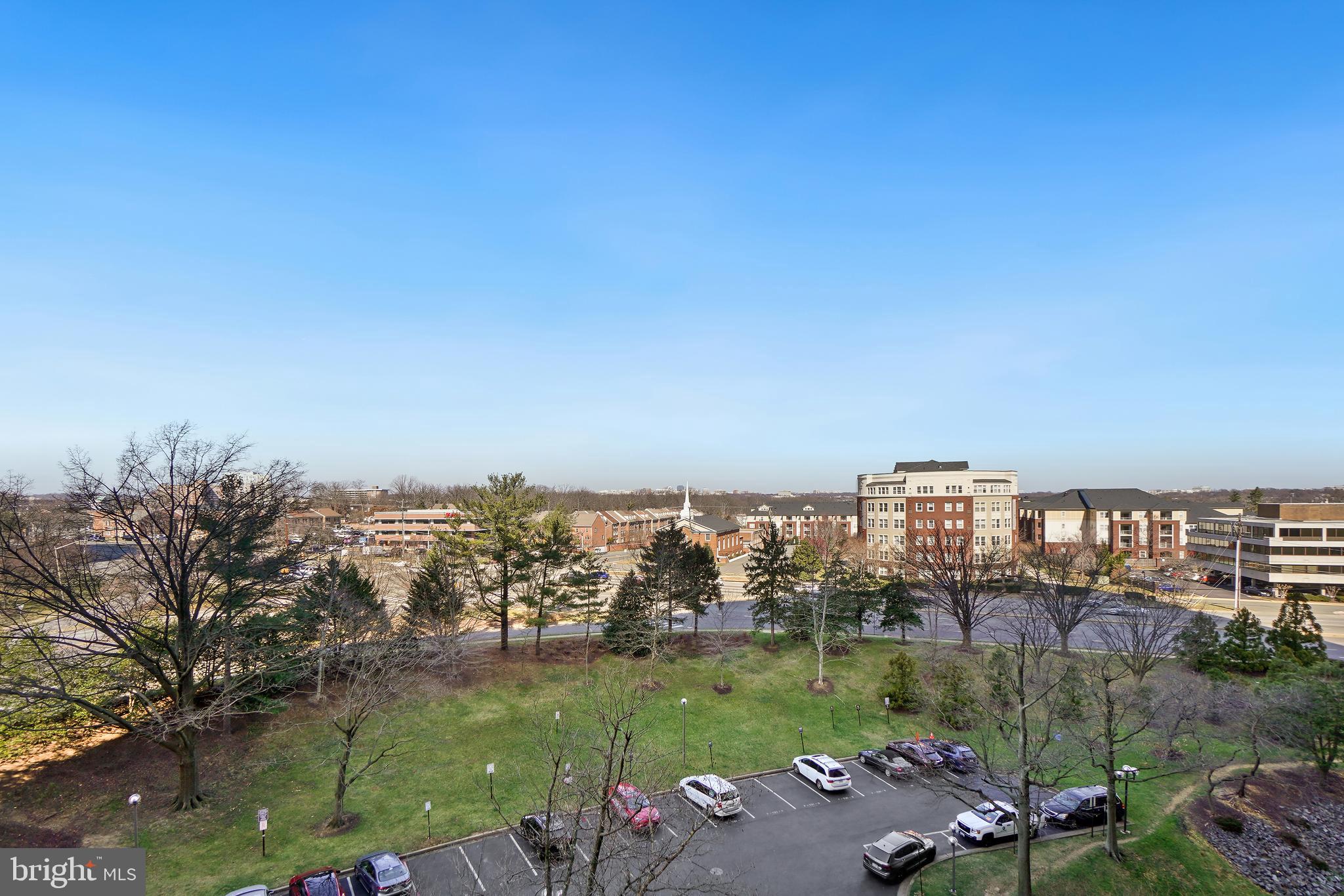 SKYLINE PLAZA - Residential