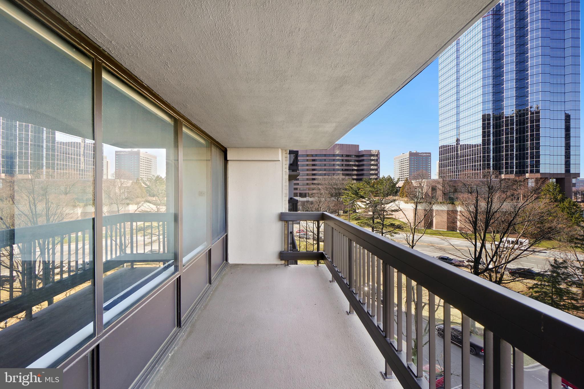 SKYLINE PLAZA - Residential