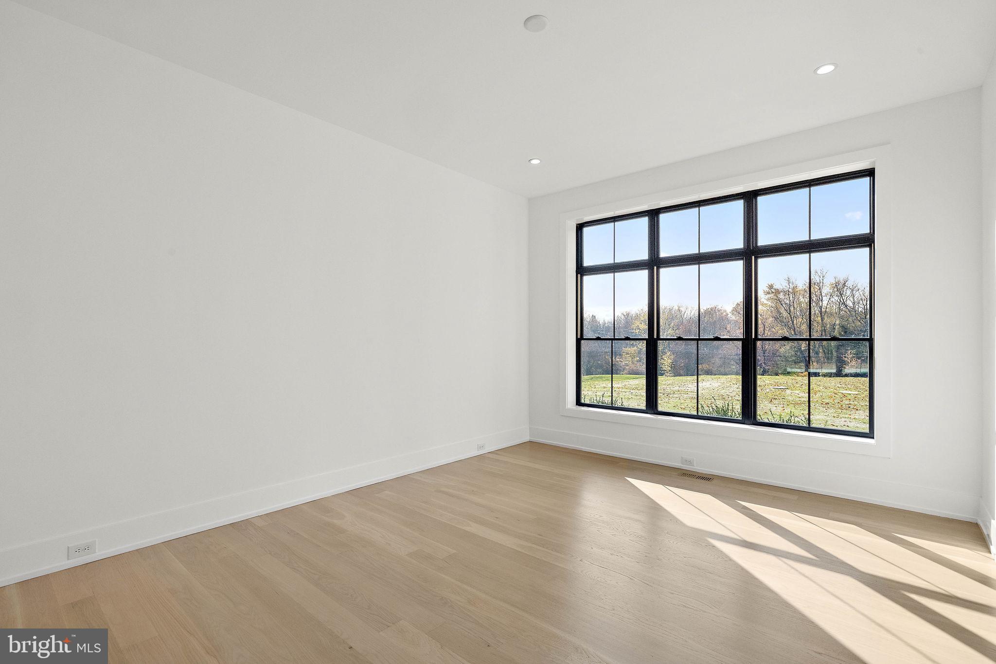 THE WOODS AT ROSE TREE - Residential