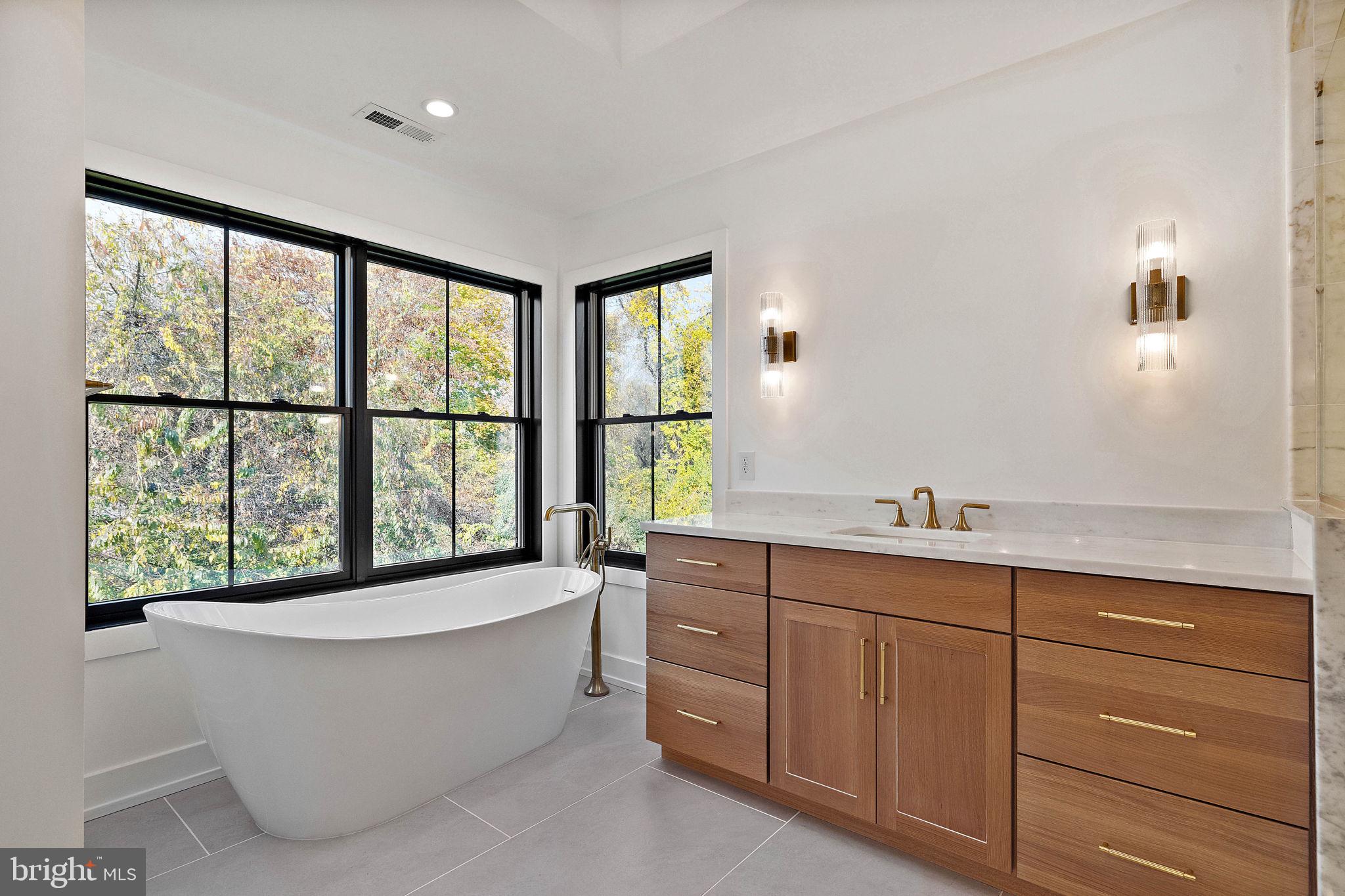 THE WOODS AT ROSE TREE - Residential
