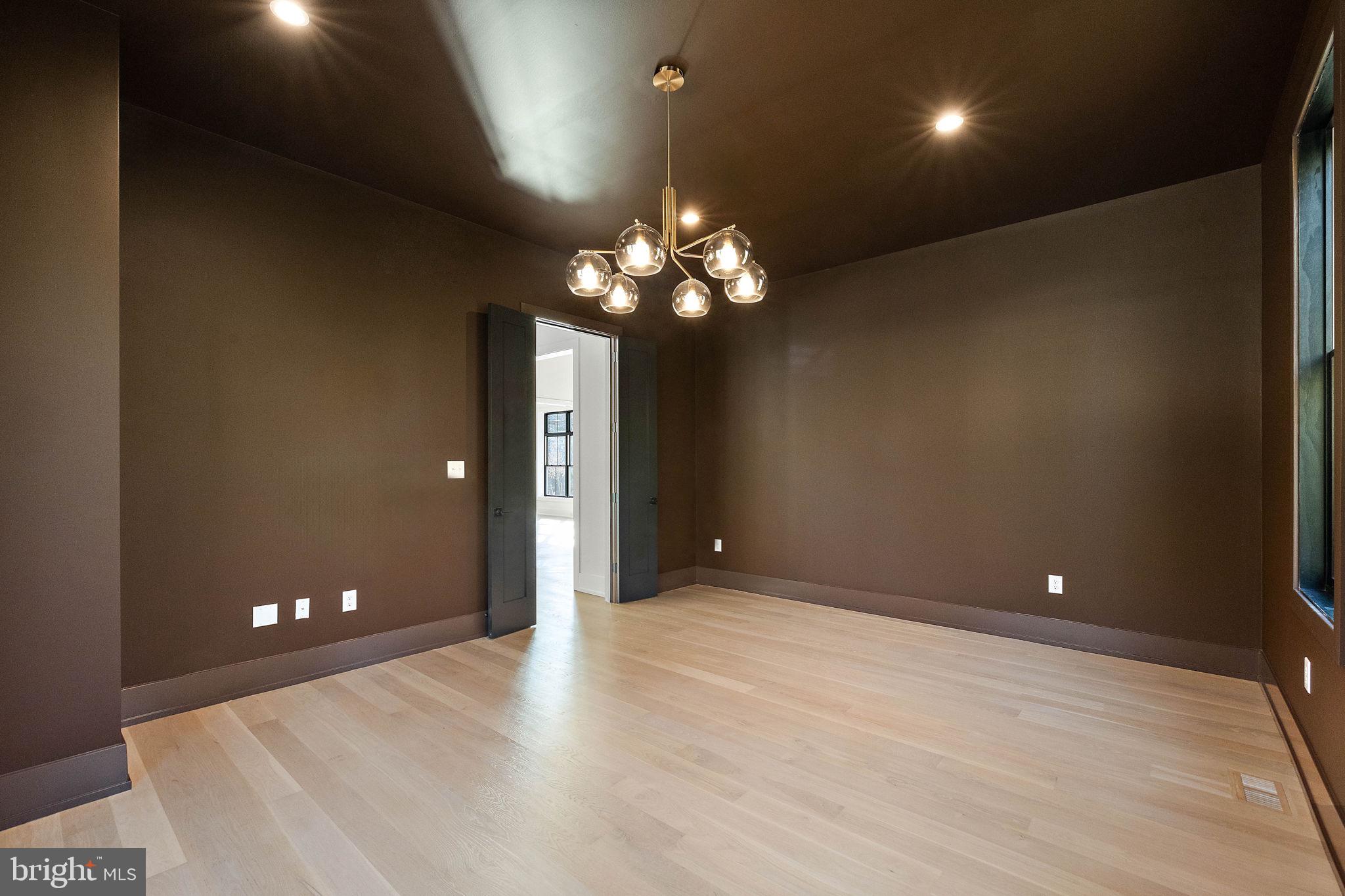 THE WOODS AT ROSE TREE - Residential