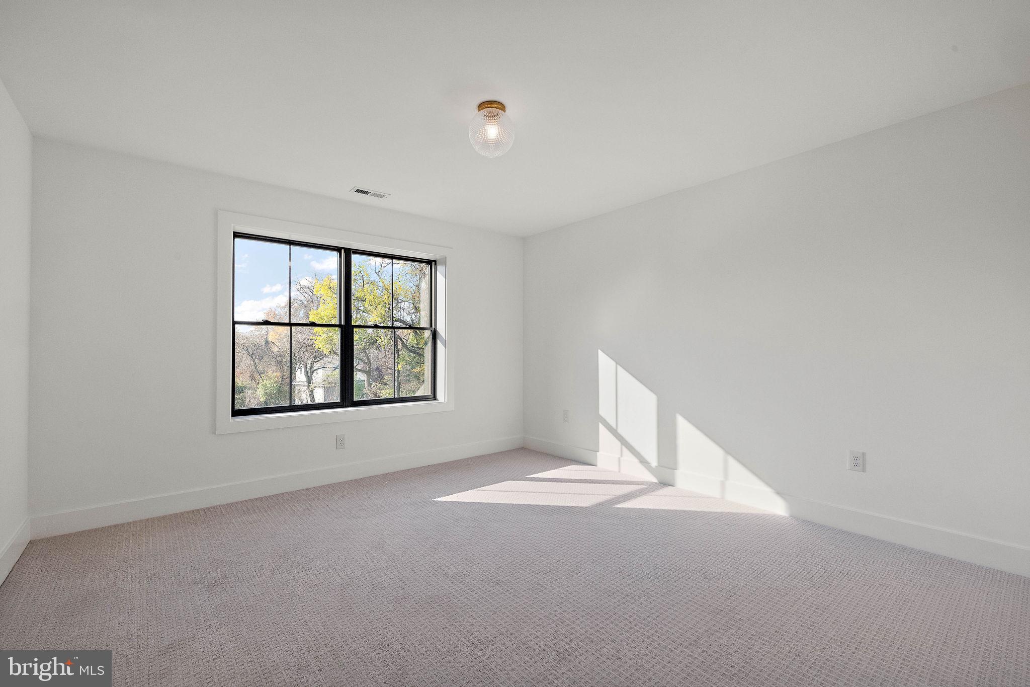 THE WOODS AT ROSE TREE - Residential