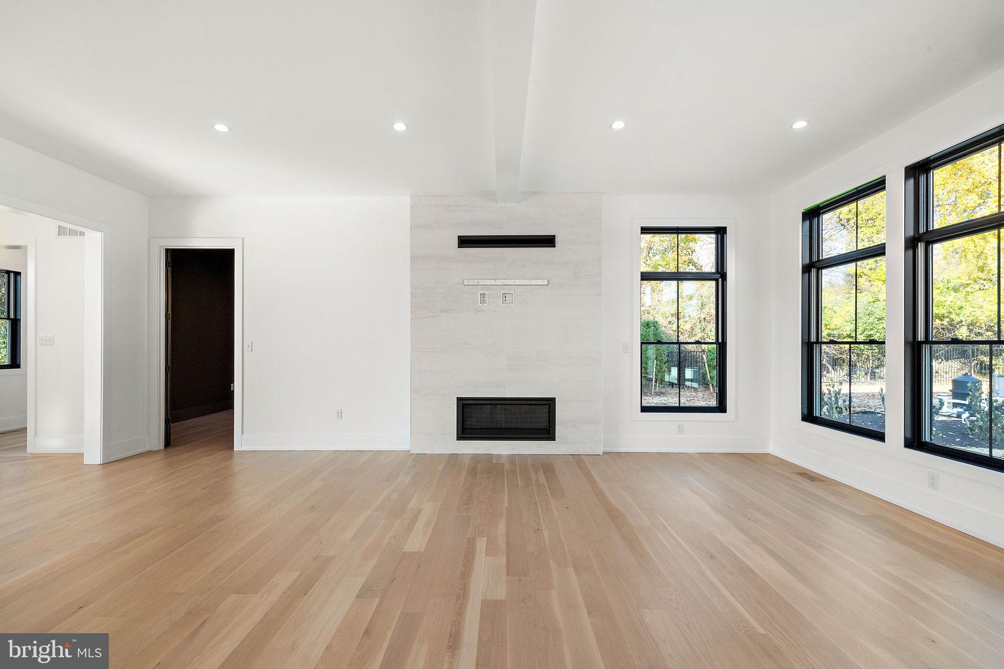 THE WOODS AT ROSE TREE - Residential